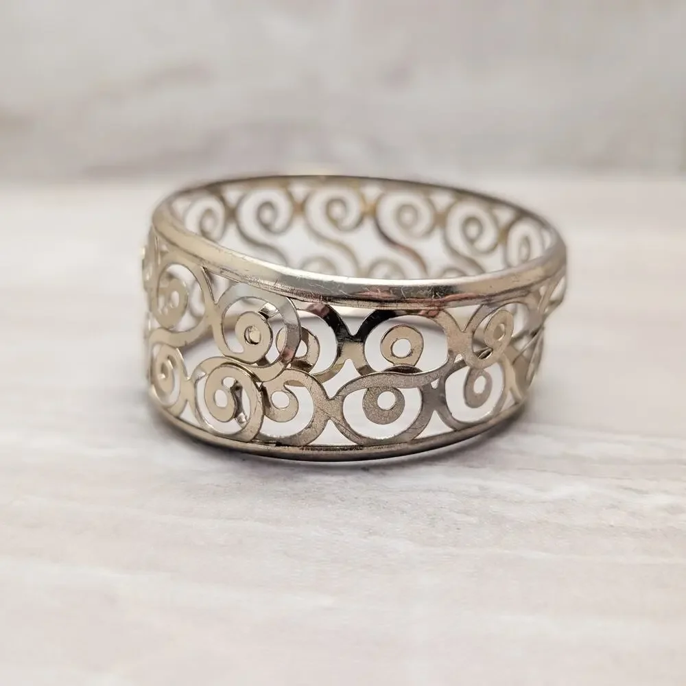 Vintage tarnish item preloved